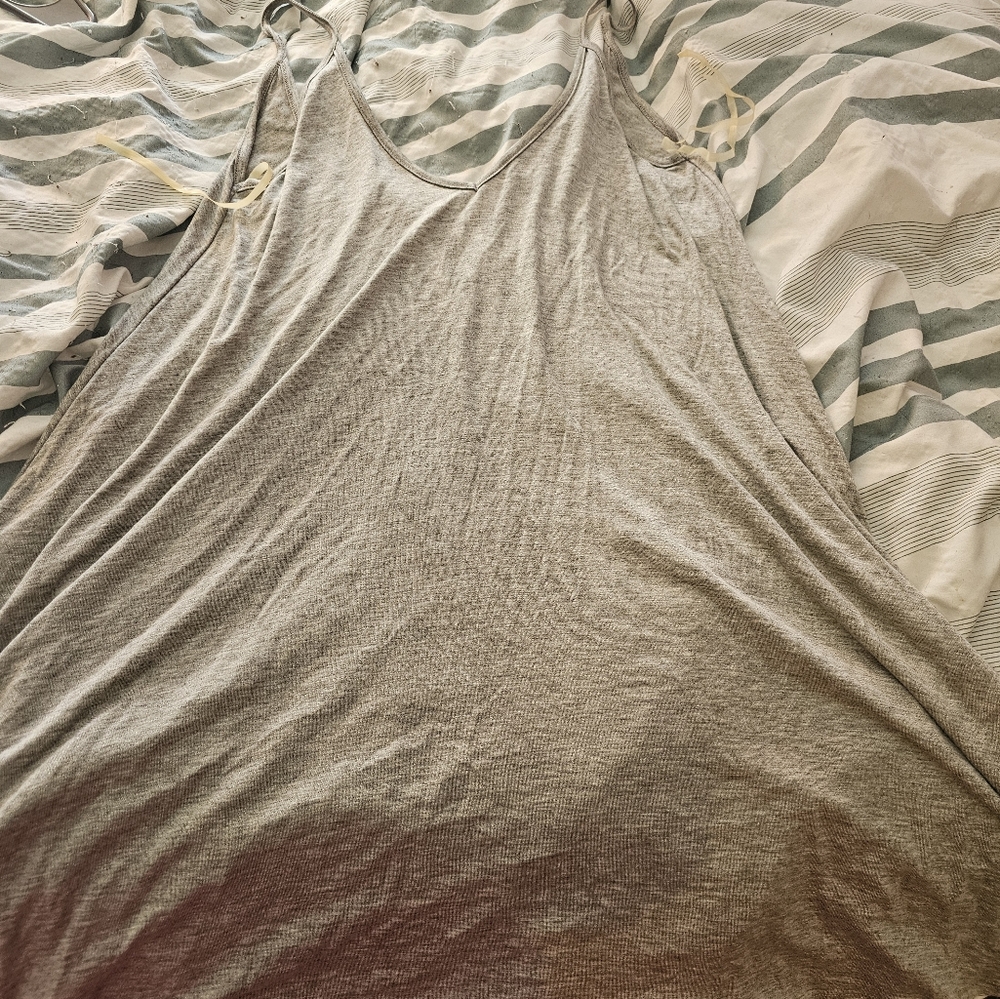 Tres Bien Gray Dress Size M